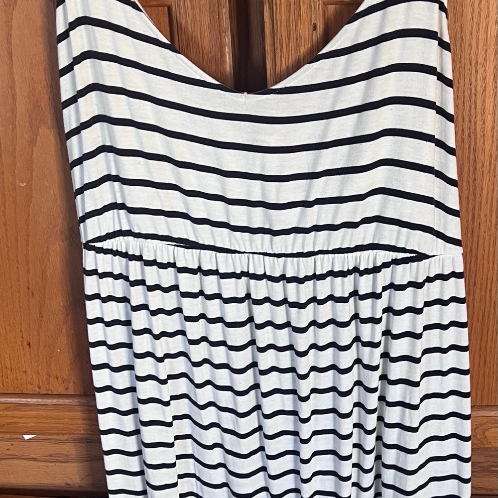 Navy and White Striped Old Navy Maternity/Nursing Nightgown XXL
